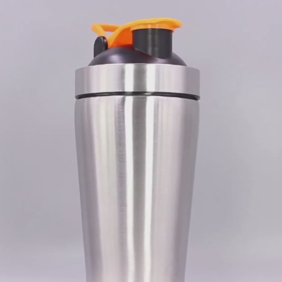 Demo of Dukes Metal shaker being opened, the lid being twisted off and the cap being sealed and unsealed.